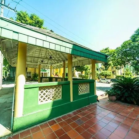 El Bendecido. Amplio Apartamento Entero Con Excelente Ubicacion Y Parqueadero Privado Gratis Las 24 Horas. Cartagena