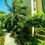 El Bendecido. Amplio Apartamento Entero Con Excelente Ubicacion Y Parqueadero Privado Gratis Las 24 Horas.