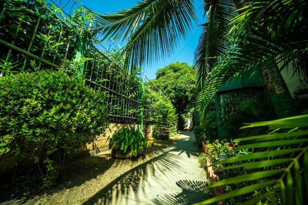 El Bendecido. Amplio Apartamento Entero Con Excelente Ubicacion Y Parqueadero Privado Gratis Las 24 Horas. Apartment Cartagena