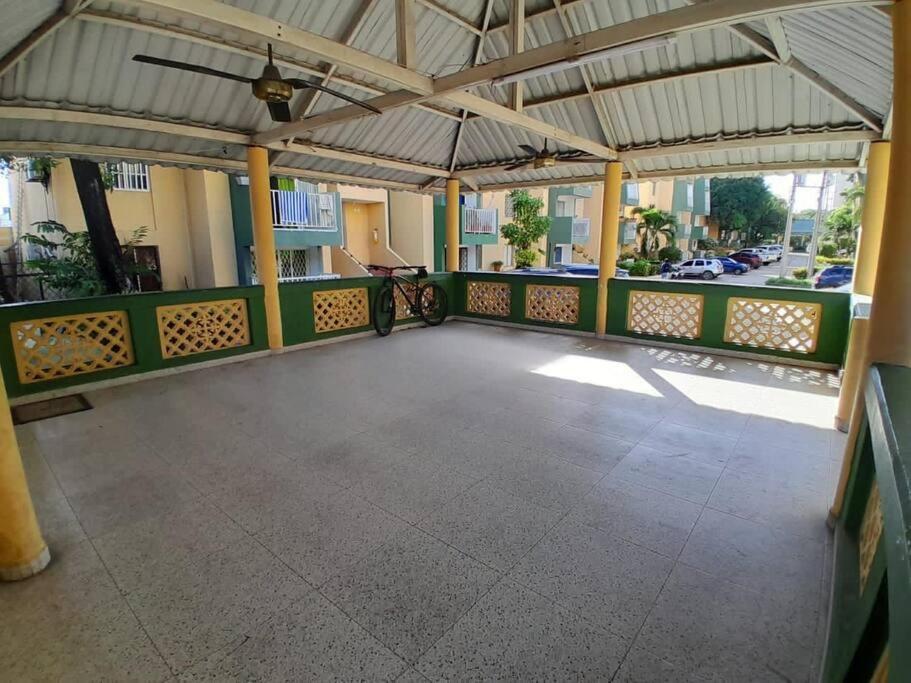 El Bendecido. Amplio Apartamento Entero Con Excelente Ubicacion Y Parqueadero Privado Gratis Las 24 Horas. Apartment Cartagena
