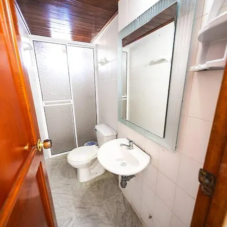 El Bendecido. Amplio Apartamento Entero Con Excelente Ubicacion Y Parqueadero Privado Gratis Las 24 Horas. * Cartagena